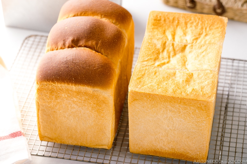 Japanese Milk Bread (Shokupan) by Just One Cookbook
