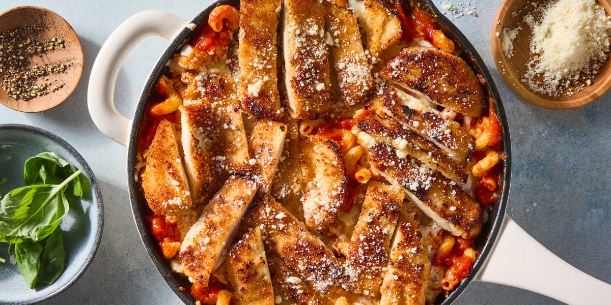 Easy One-Pot Chicken Parm Pasta by Delish