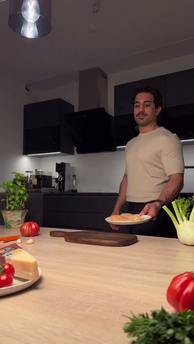 Baked Chicken Parm with Fennel Salad by Tanerxaydin