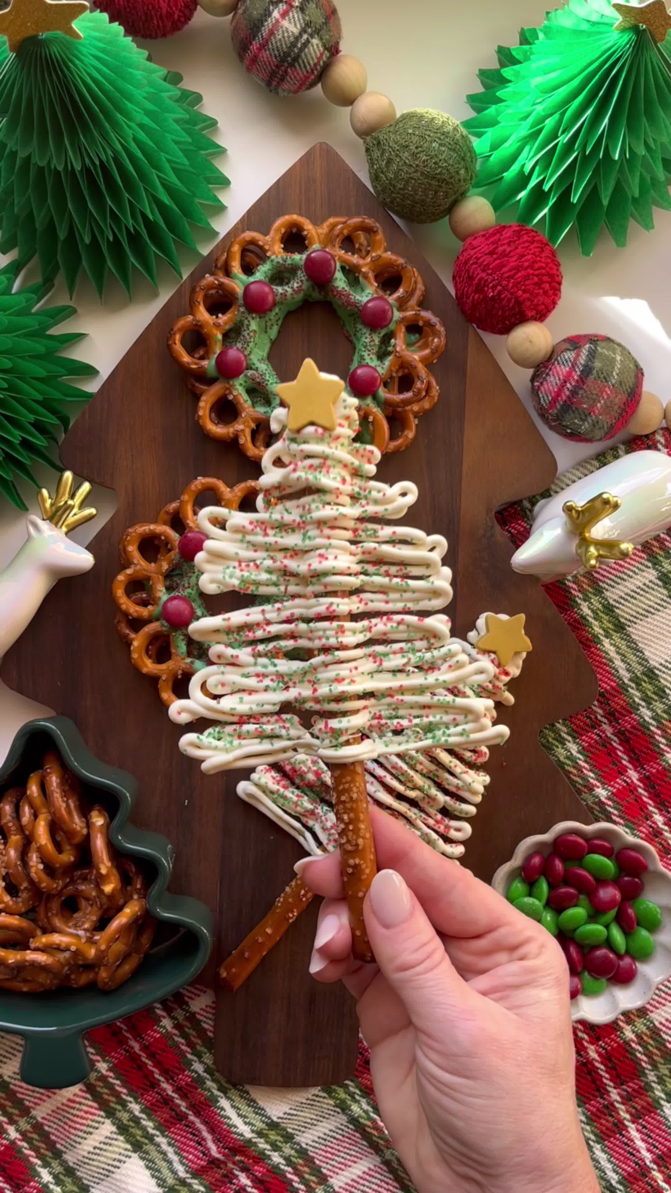 Pretzel Christmas Trees and Wreaths by Madisoneats