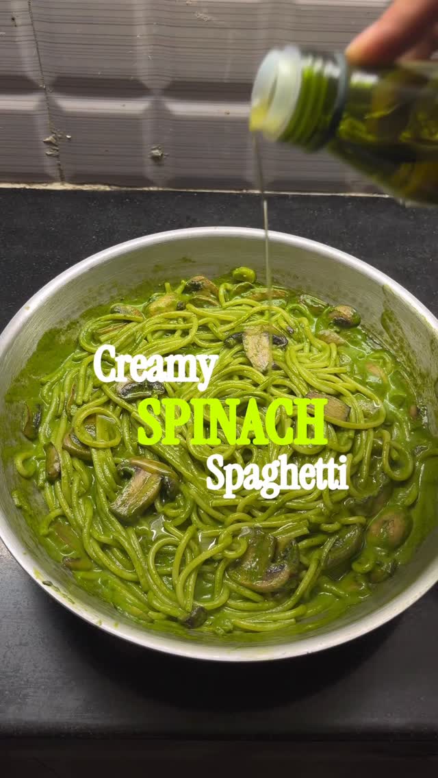 Easy Creamy Spinach Spaghetti by Tashi Malhotra
