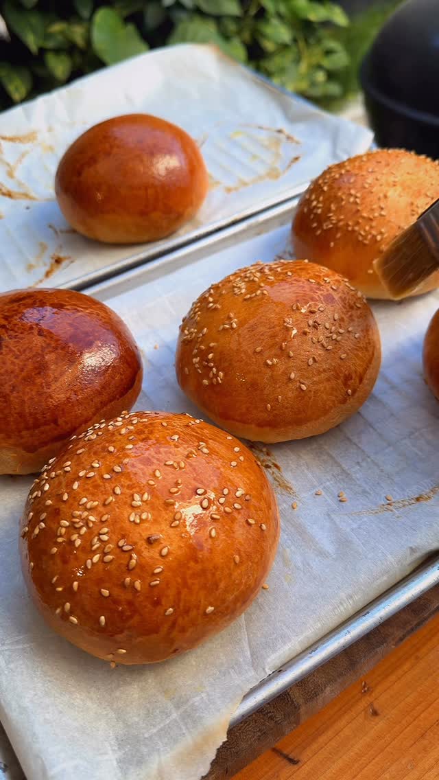 Homemade Soft Burger Buns by Munchieslabs