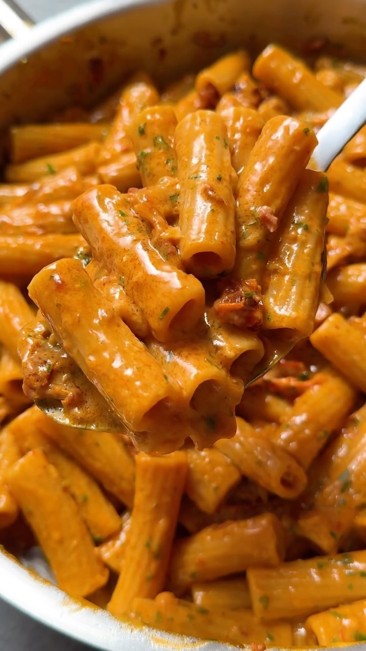 Creamy One-Pot Pasta by Byolyvv