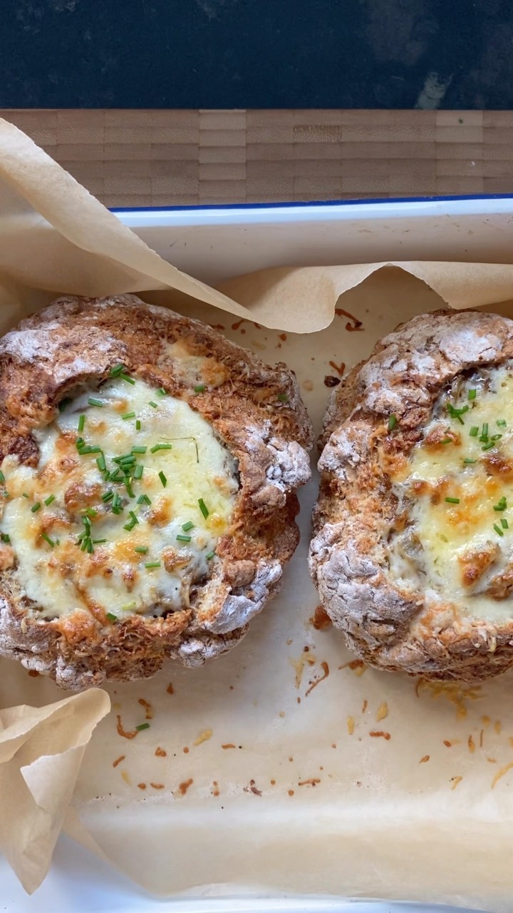 Irish Onion Soup Stuffed Soda Bread by Thebakingbuddha