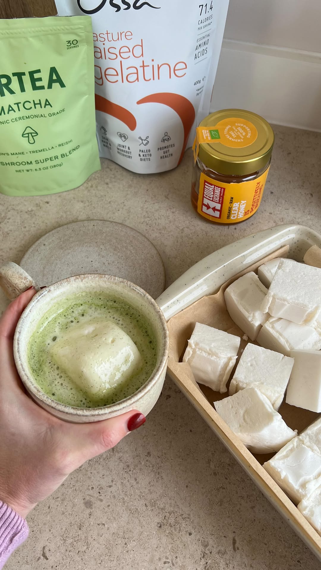 Fluffy Honey Marshmallows by Welleasy