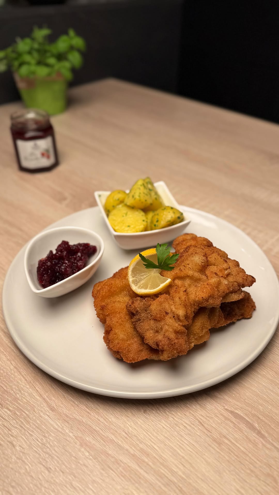 Classic Wiener Schnitzel by Tanerxaydin