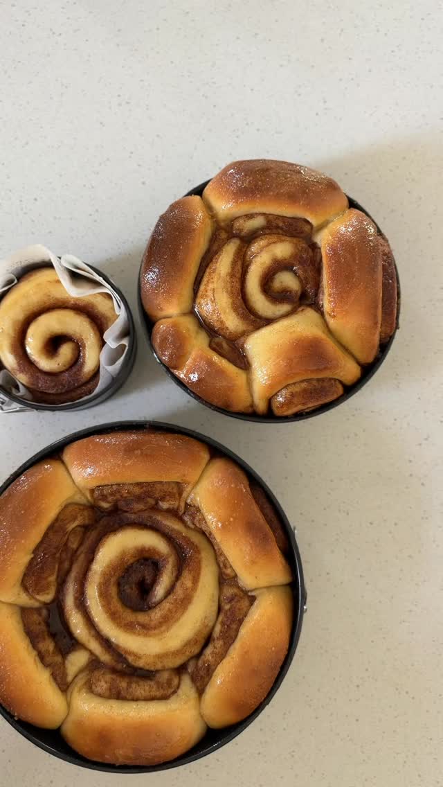 Cinnamon Roll Layer Cake by Delmarbakingco