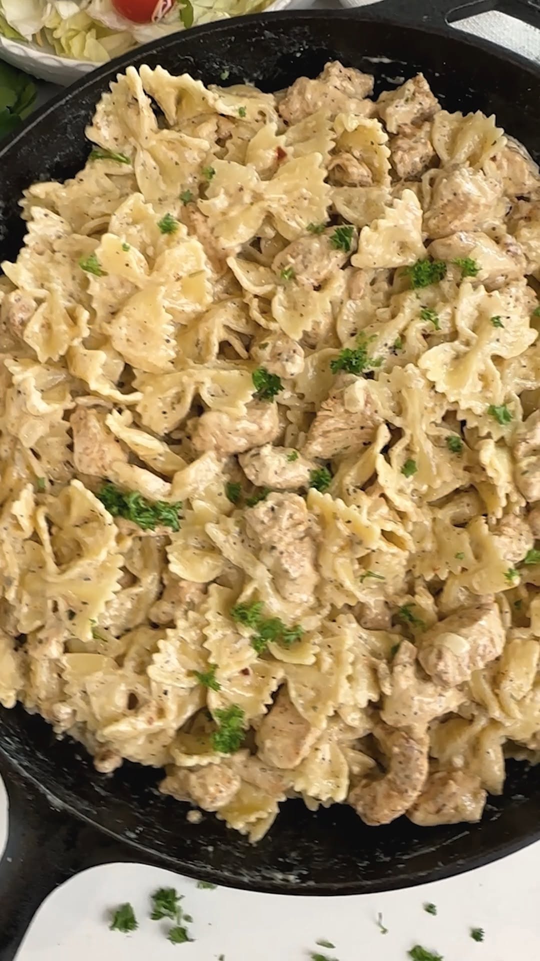 Garlic Parmesan Chicken Pasta by Itsthatrecipeguy