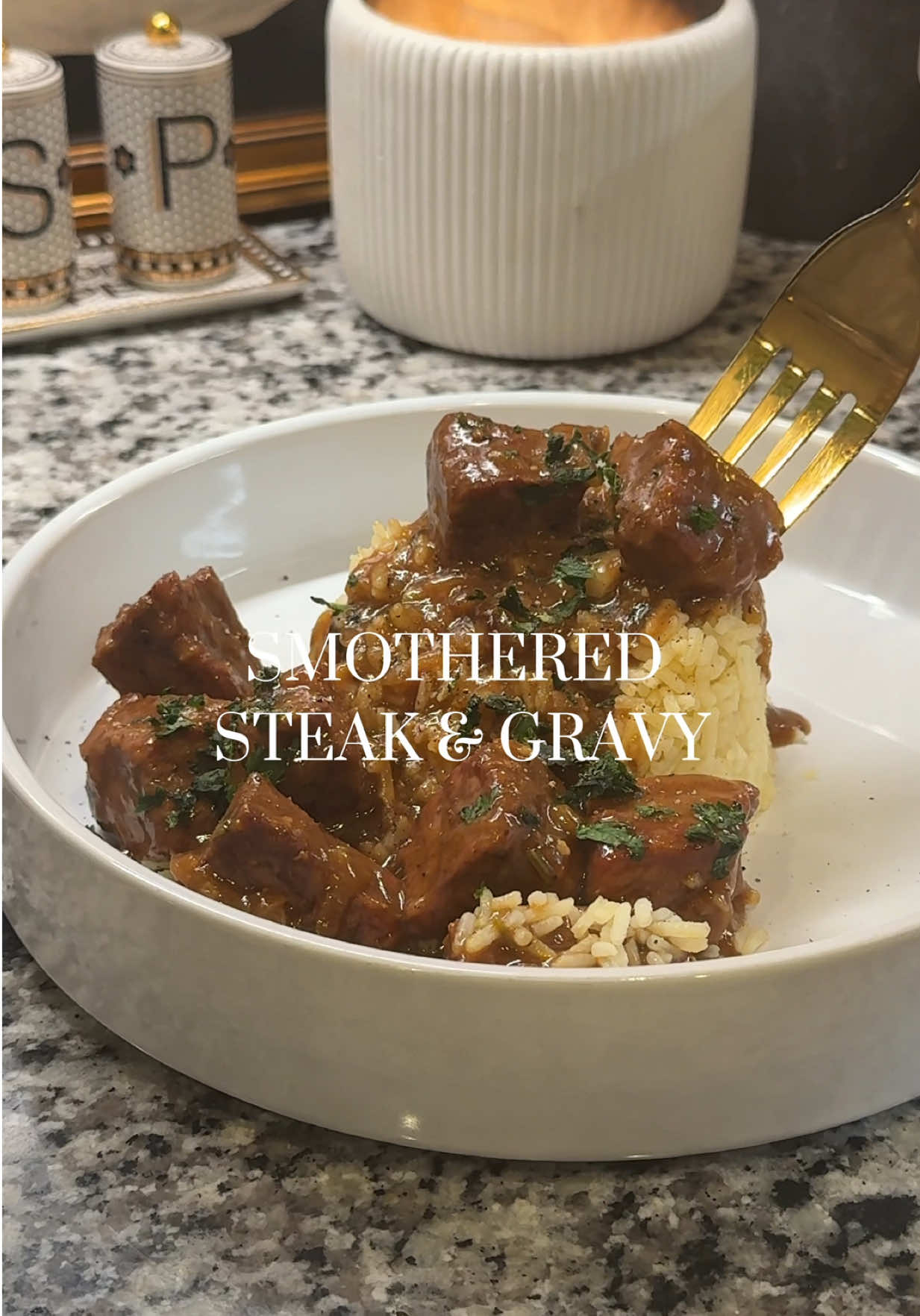Smothered Steak and Gravy by Ashiashome