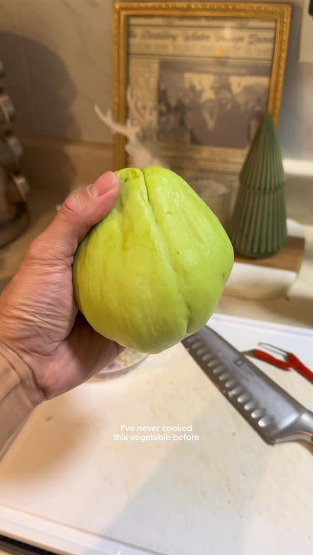 Boiled Chayote with Kho Quẹt Dipping Sauce by Cuppabeans