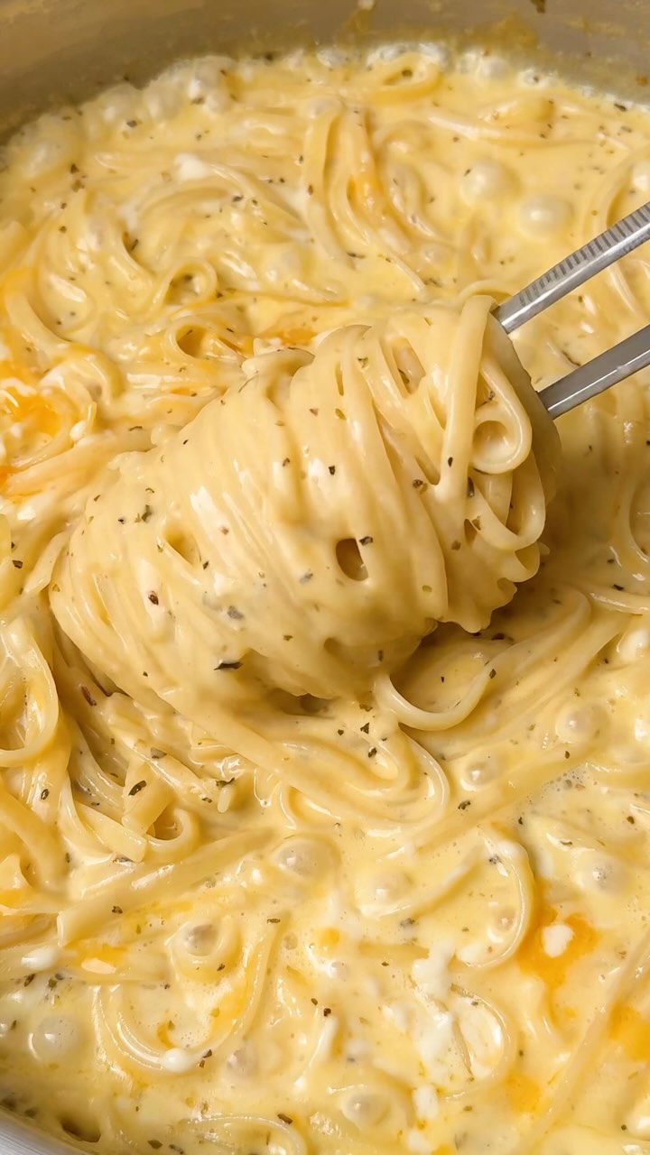 Spaghetti And Cheese by Joandbart
