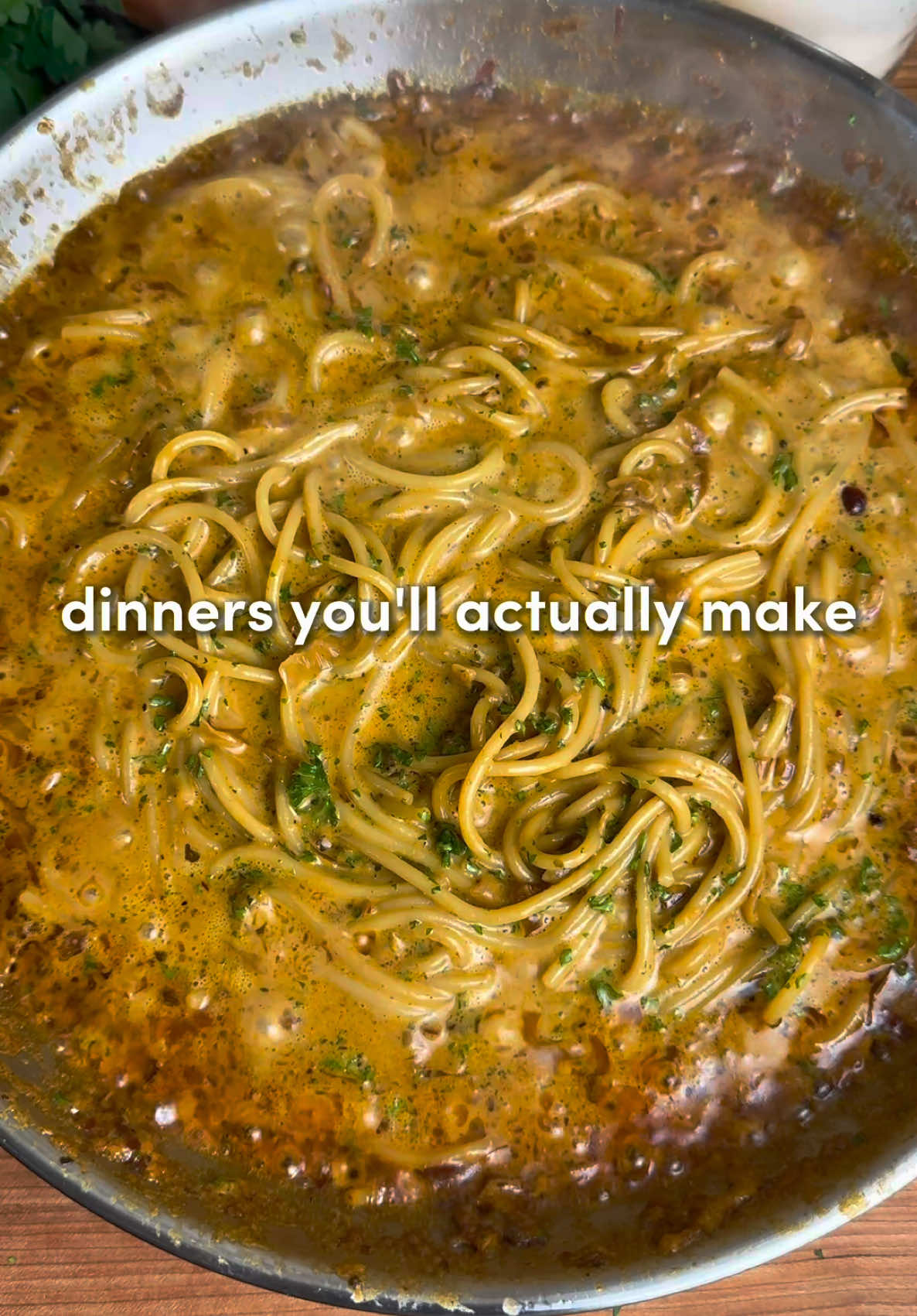 Caramelized Onion Garlic Spaghetti by Recipeincaption