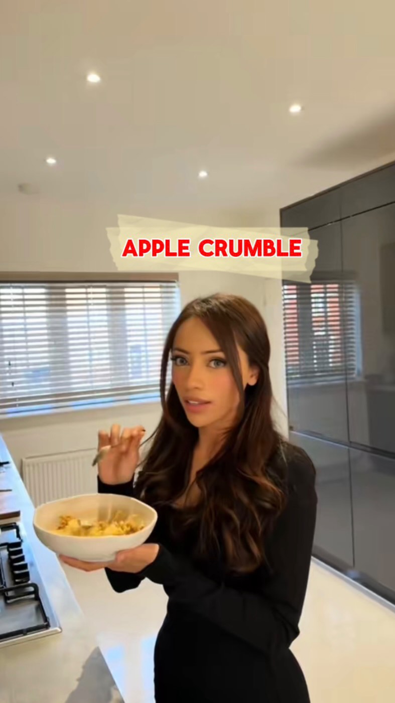 Classic Apple Crumble by Reemaislam