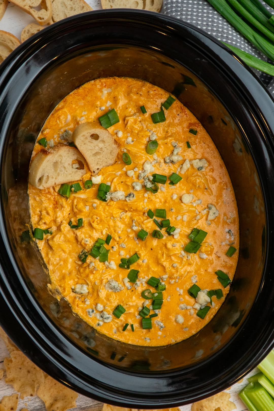 Crock Pot Buffalo Chicken Dip by Itsthatrecipeguy