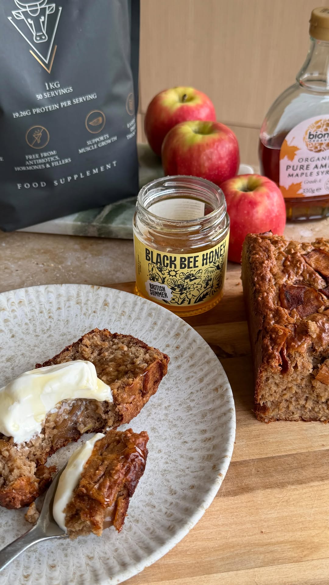 Caramelised Apple Protein Loaf by Welleasy