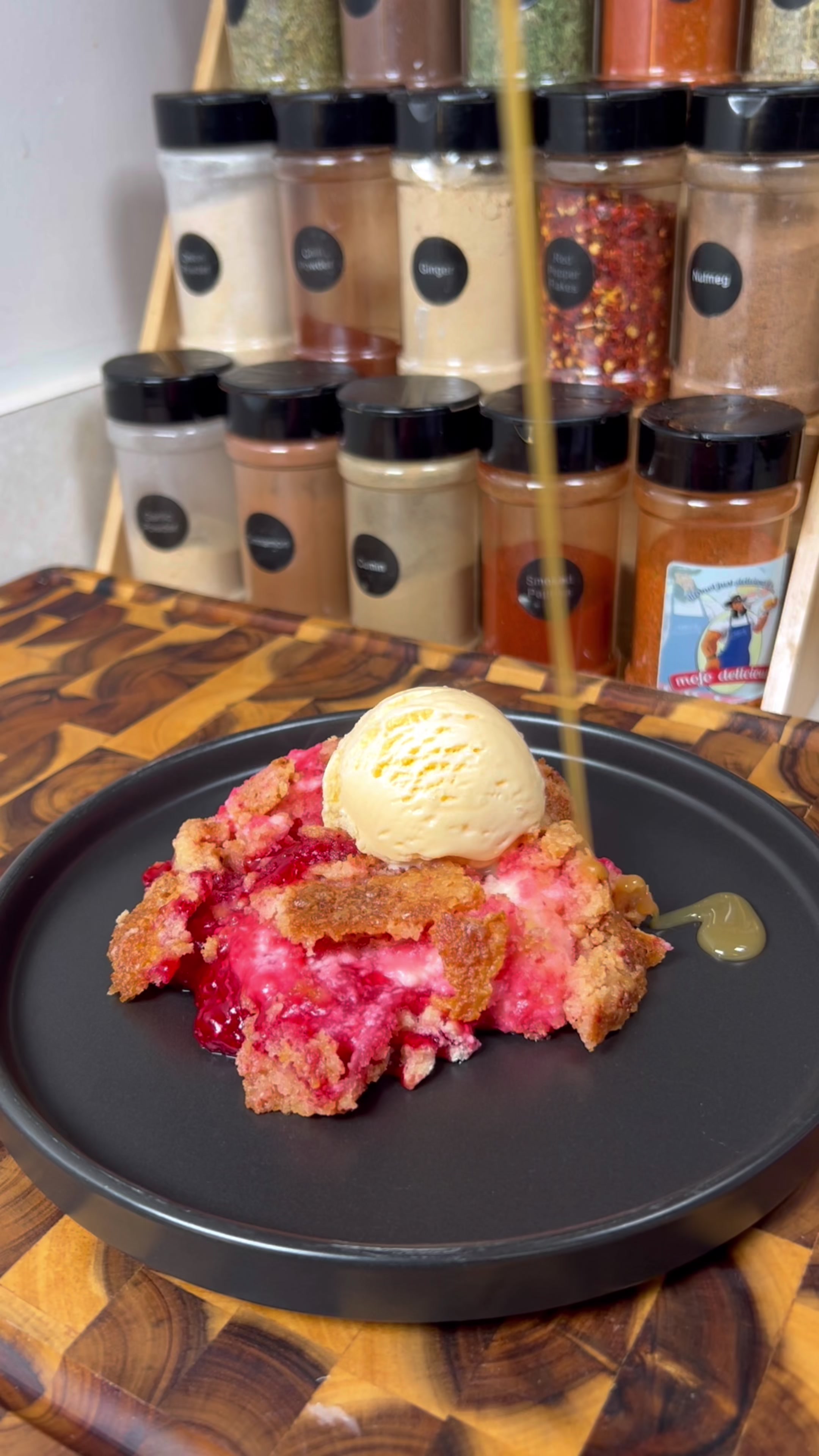 Strawberry Cheesecake Dump Cake by Cowboychrisdorrah