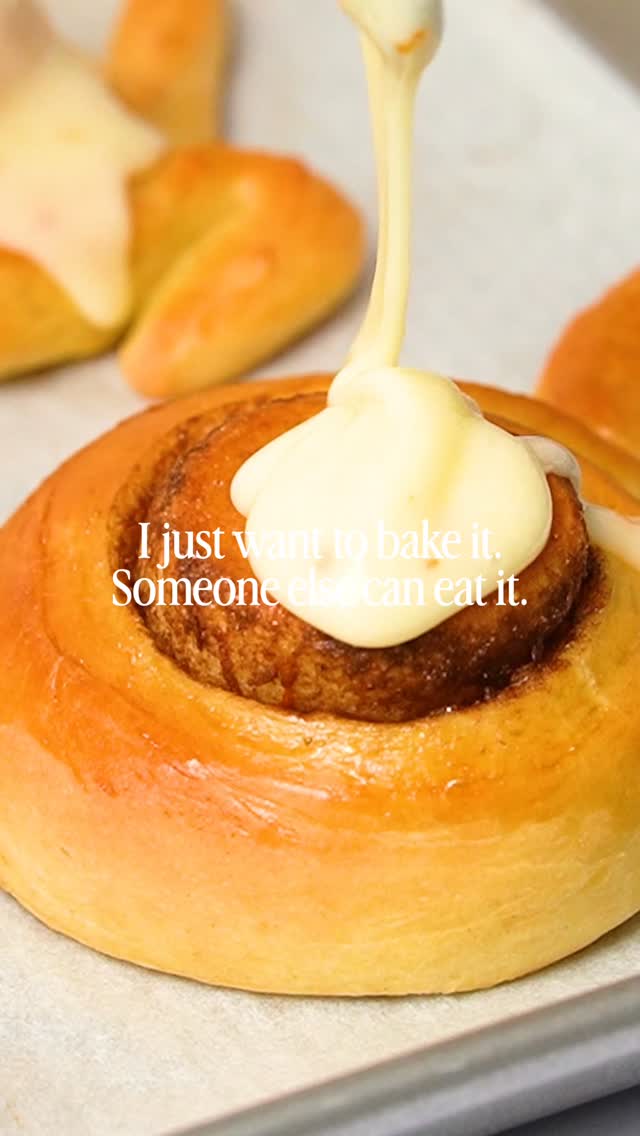 Orange Cardamom Cinnamon Rolls by Lemonblossomsblog