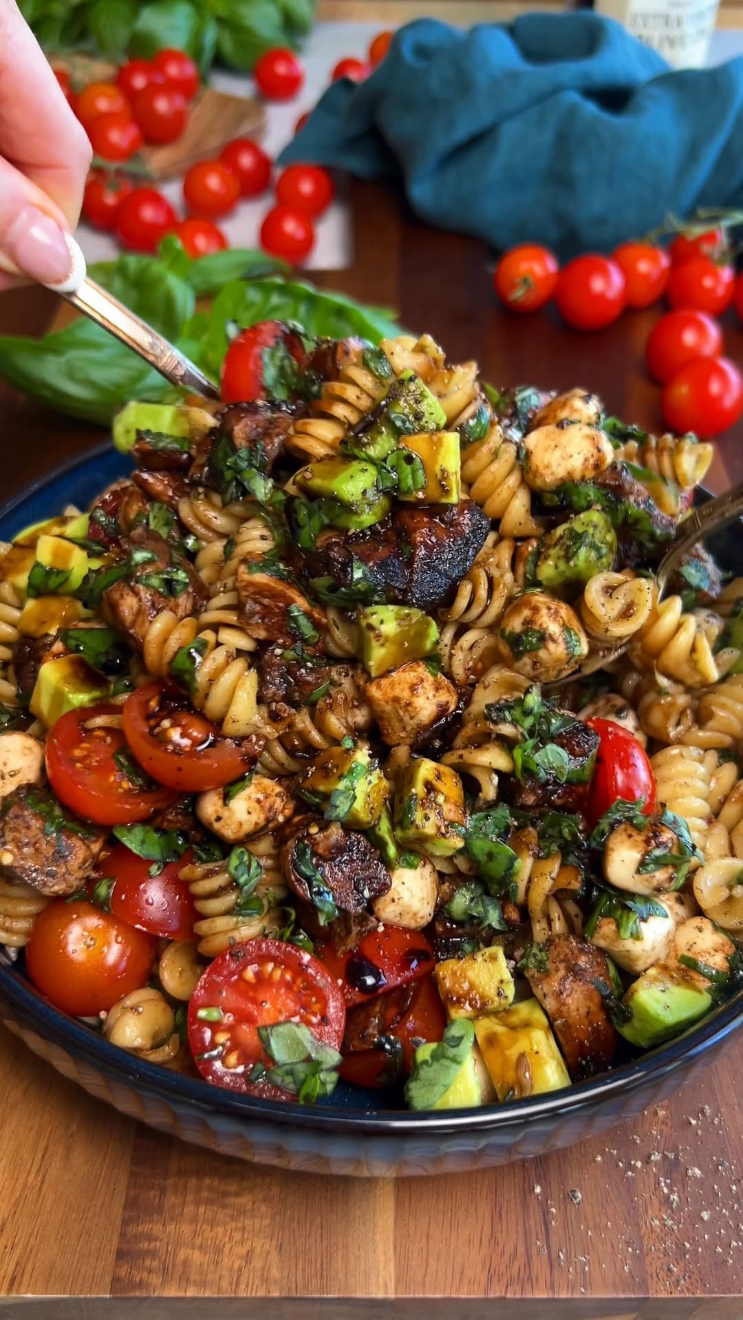 Chicken Caprese Pasta Salad by Kalefornia Kravings