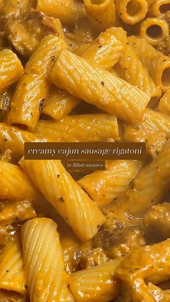 Creamy Cajun Sausage Pasta by Iizzyeats