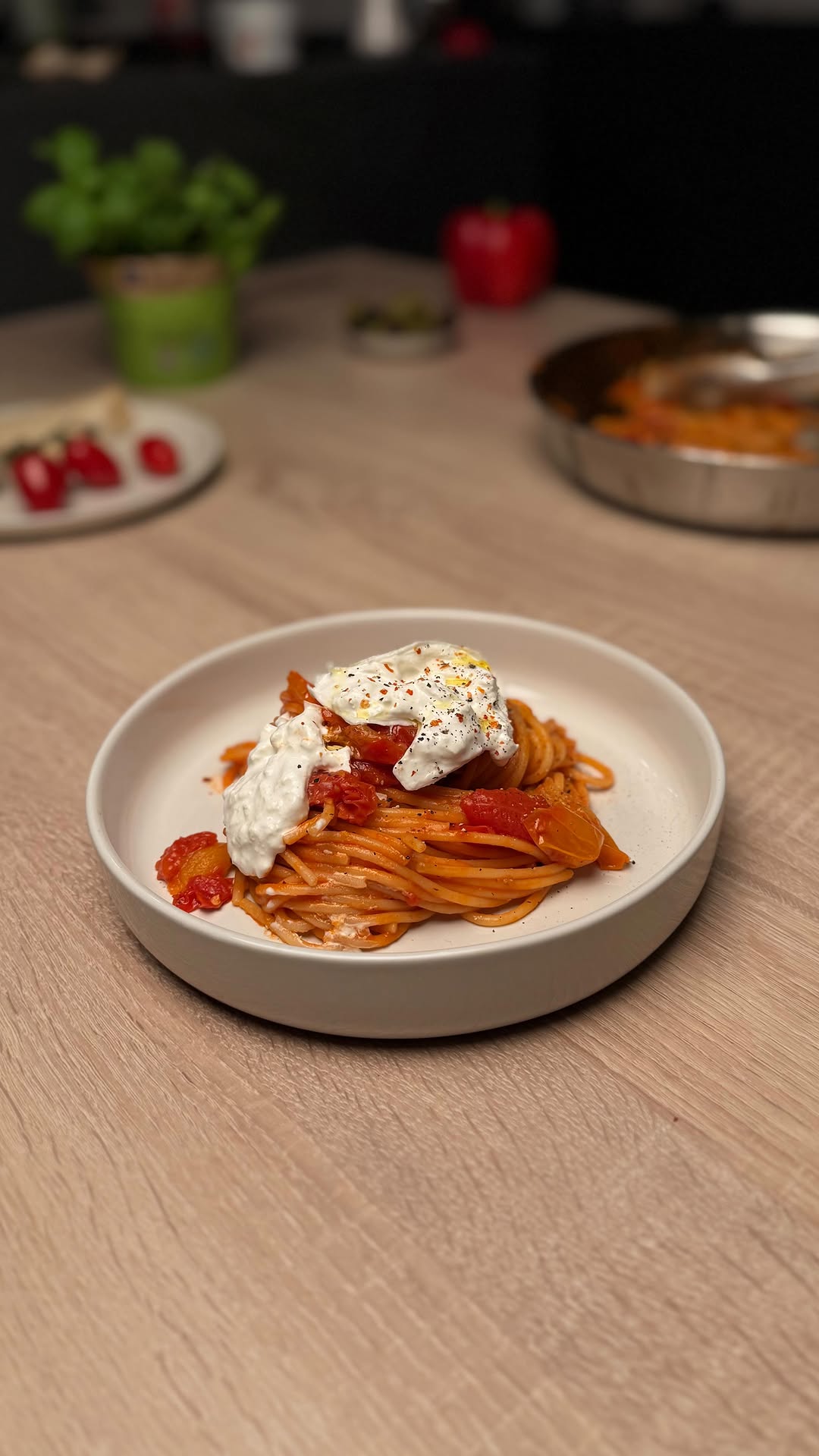 Spaghetti with Burrata by Tanerxaydin