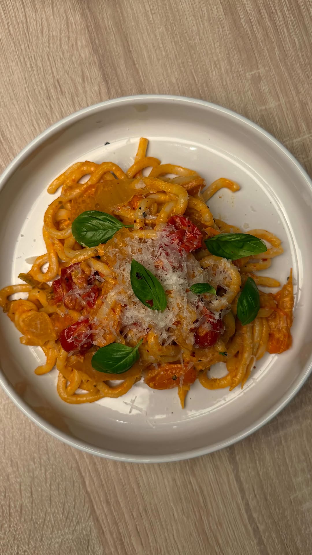 Creamy Kimchi Udon with Cheddar and Cherry Tomatoes by Tanerxaydin