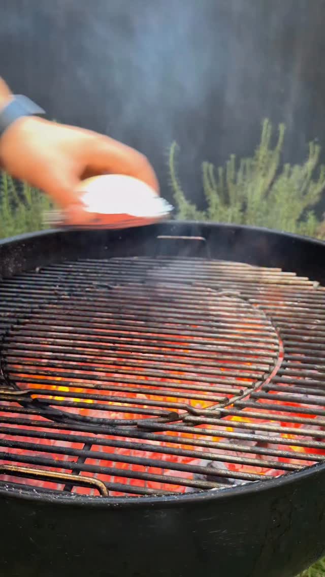 Classic Skirt Steak Tacos by Munchieslabs