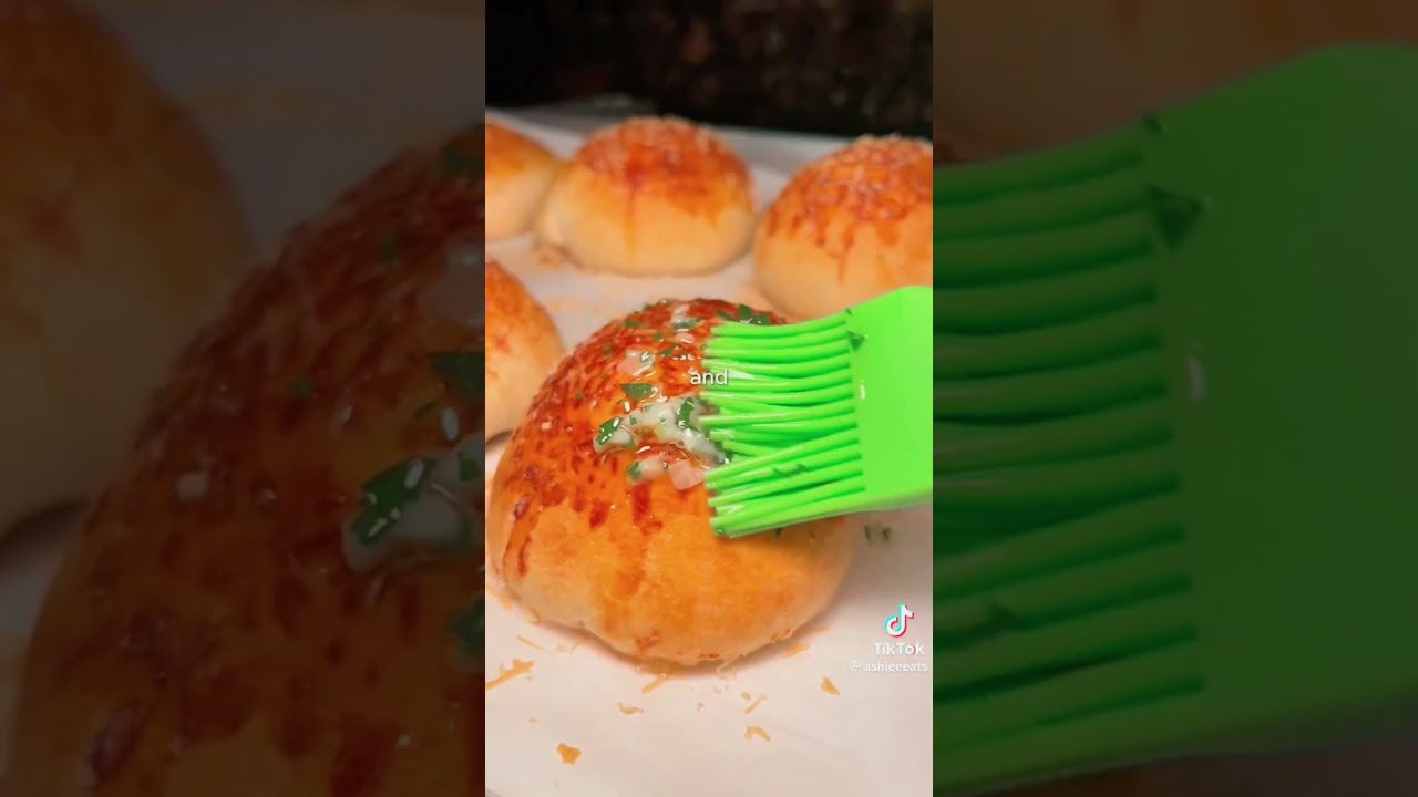 Garlic Parmesan Cheeseburger Bombs by Shishisimple